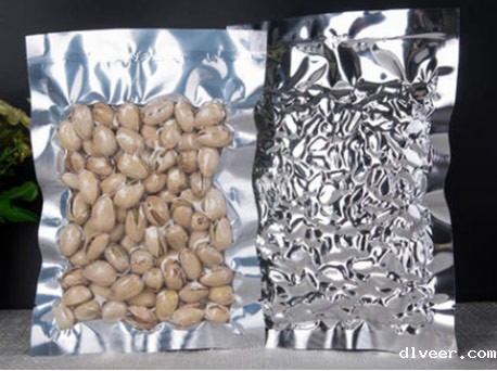 Puncture resistant PE film